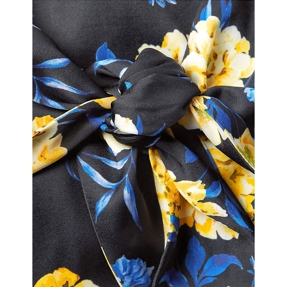 🌸 NEW Kendall + Kylie | Floral Tie Front‎ Cami, S - Picture 4 of 16